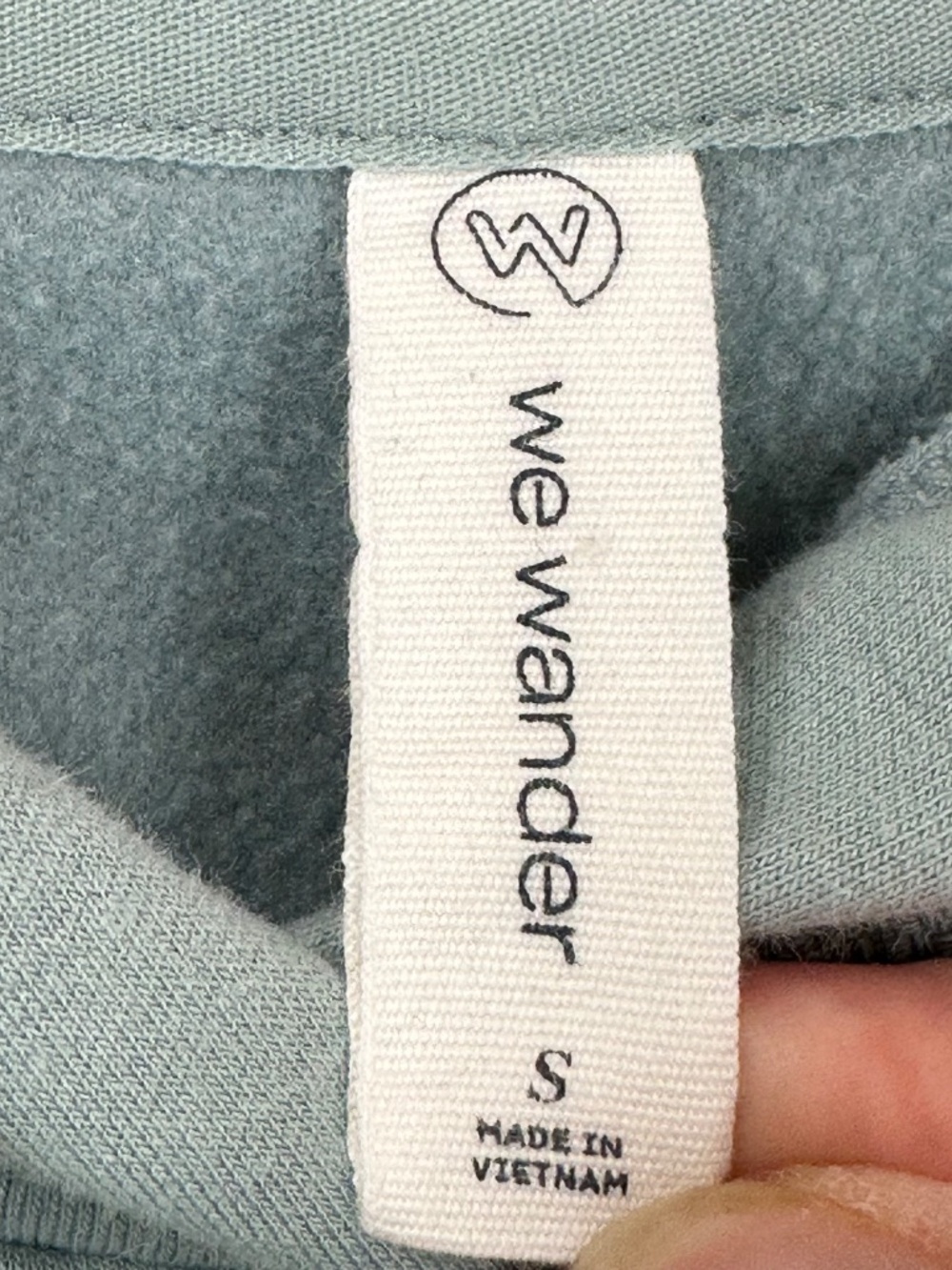 We Wander Womens Sage Green Kangaroo Pocket Hooded Sweatshirt S - Picture 2 of 7